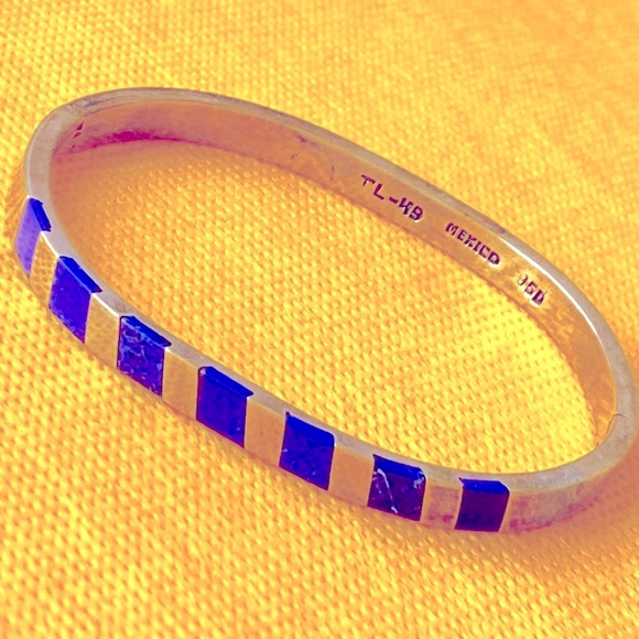 Solid Sterling950 silver Taxco Mexico Lapis Lazuli inlay hinged bracelet